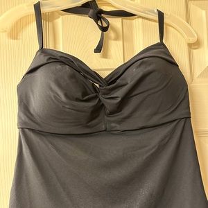 Athleta bathing suit top/tankini